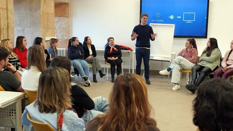 Pax Christi: Promoviendo la no violencia a través de gestos cotidianos, según el Papa Francisco