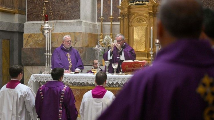 Misa por la salud del Papa Francisco: el Secretario de Estado del Vaticano pide oraciones y caridad