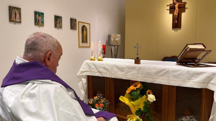 Papa Francisco celebra su primera Misa tras hospitalización en el Hospital Gemelli