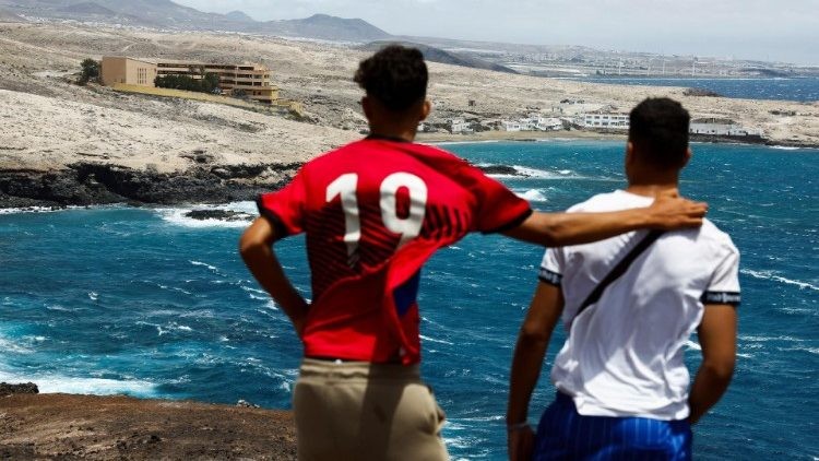La Iglesia de Canarias evalúa su rol en la creciente crisis migratoria