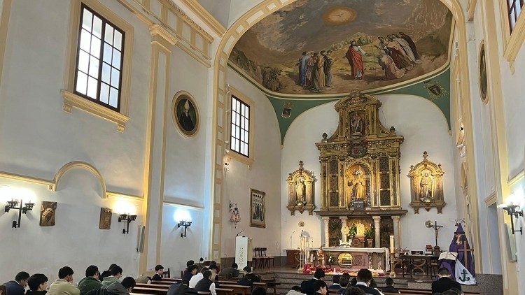Centenario del Seminario Menor Santo Tomás de Villanueva: conmemoración con matasellos vaticano y homenaje a San José