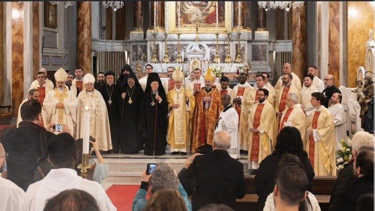 Mons. Palinuro y Patriarca Bartolomé reafirman mensaje del Papa Francisco contra egoísmo y opresión