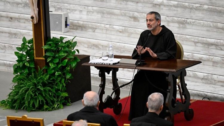 Padre Roberto Pasolini inicia prédicas de Cuaresma en el Vaticano centradas en la esperanza de una vida nueva