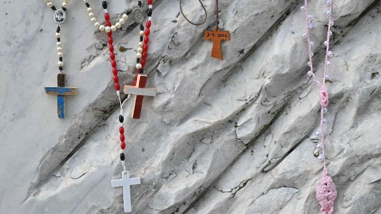 Crece la cadena global de oraciones por la pronta recuperación del Papa Francisco