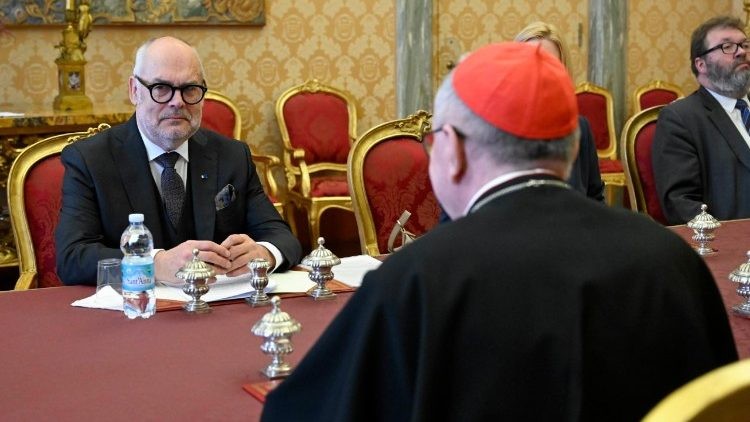 El Presidente de Estonia y el Vaticano refuerzan lazos y abordan la paz en Ucrania