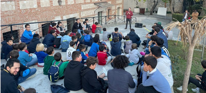 Encuentro en Getafe entre monaguillos, acólitos y el obispo para fomentar vocaciones