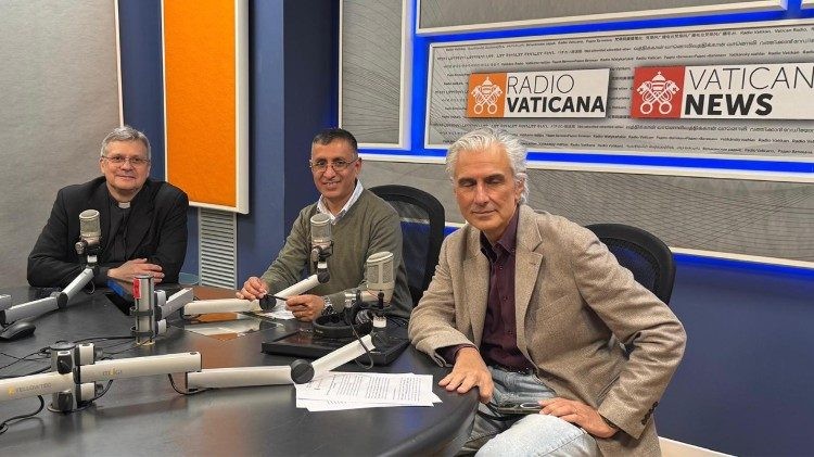 El Papa pide oraciones para que la tecnología respete la dignidad y las relaciones humanas