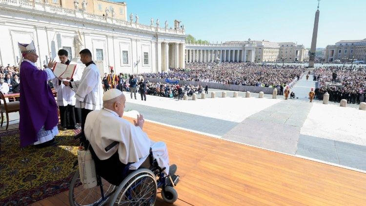 El Papa Francisco destaca la inclusión de los enfermos en misa del Jubileo en el Vaticano