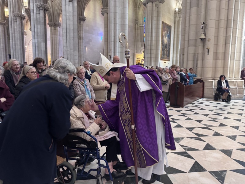 Jubileo de los Enfermos en la Catedral de la Almudena: Fe y Esperanza en Madrid