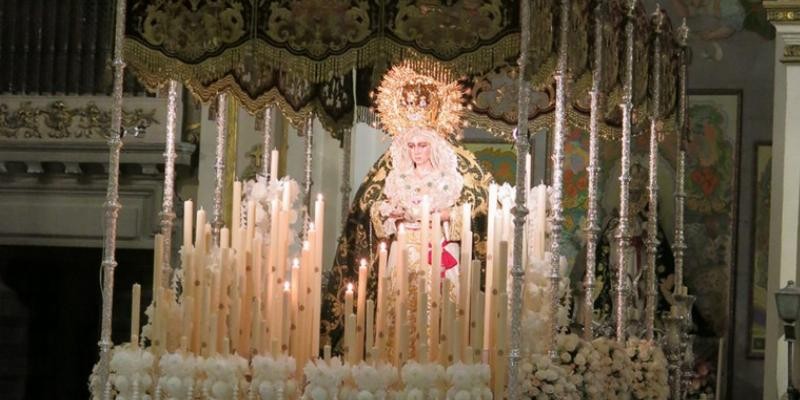 Procesión de la Hermandad del Gran Poder y Esperanza Macarena en Madrid el 17 de abril