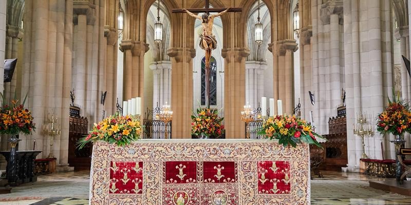 Semana Santa 2023 en la Catedral de la Almudena: Programa Completo de Celebraciones