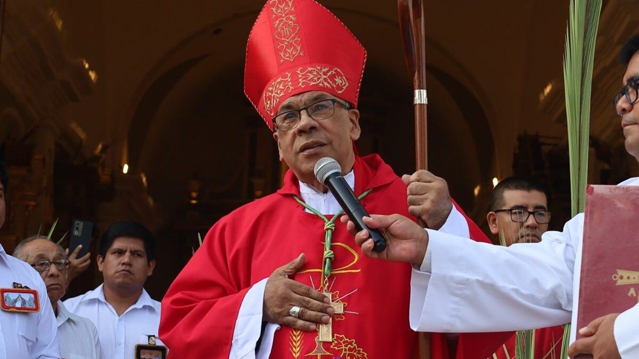 El Presidente de los Obispos del Perú insta a la conversión durante Semana Santa 2025