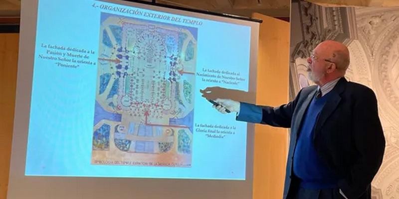 Enrique Solana impulsa la difusión de la obra de Gaudí en Madrid
