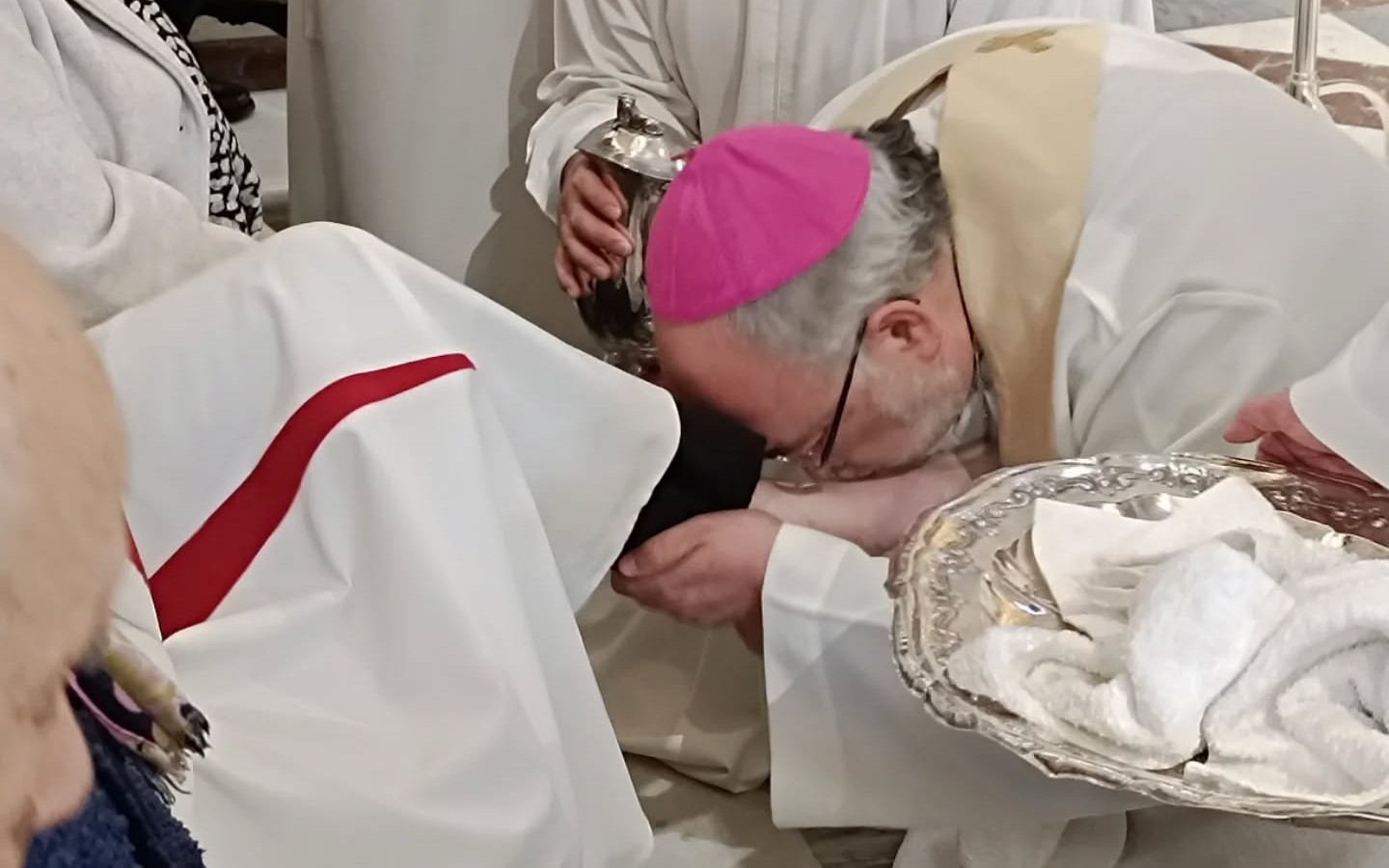 La Catedral de Oviedo celebra la Misa en la Cena del Señor en Jueves Santo