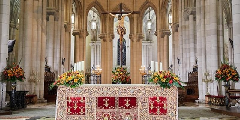 Sábado Santo: la Iglesia Católica medita en la Pasión y Muerte de Cristo