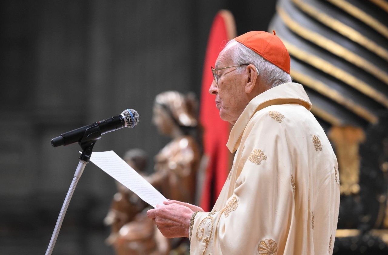 El Papa Francisco llama a cultivar la esperanza en la Vigilia Pascual del Vaticano