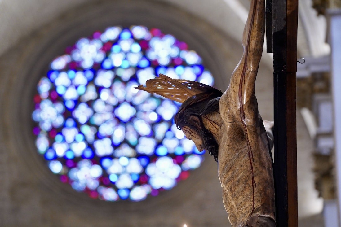 El Arzobispo Enrique Benavent preside la Misa de Pascua en Valencia