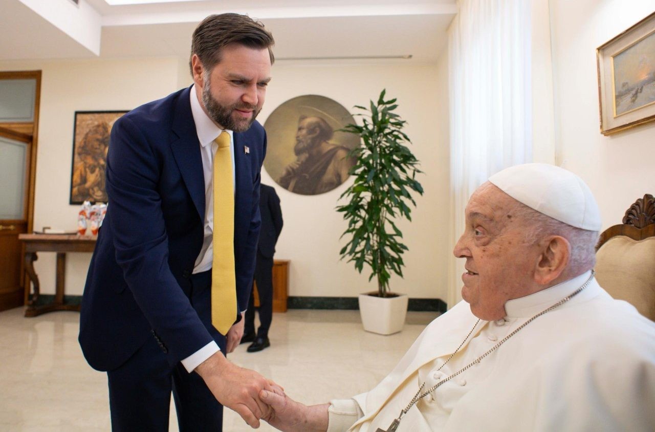 El Papa Francisco y el vicepresidente de EE.UU., JD Vance, se reúnen en el Vaticano