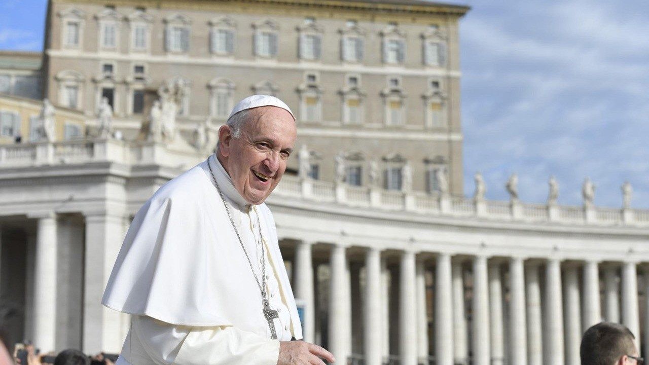 Fallece el Papa Francisco y líderes mundiales expresan condolencias por su legado