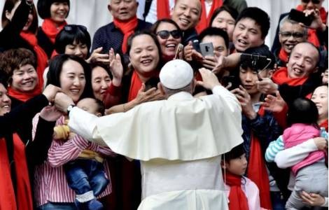 La comunidad católica china organiza misas y oraciones en sufragio por el Papa Francisco