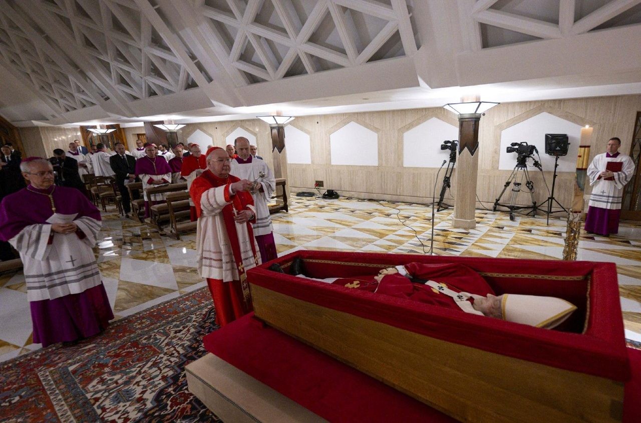 Rito de constatación de la muerte del Papa: protocolo oficial para iniciar la sucesión papal