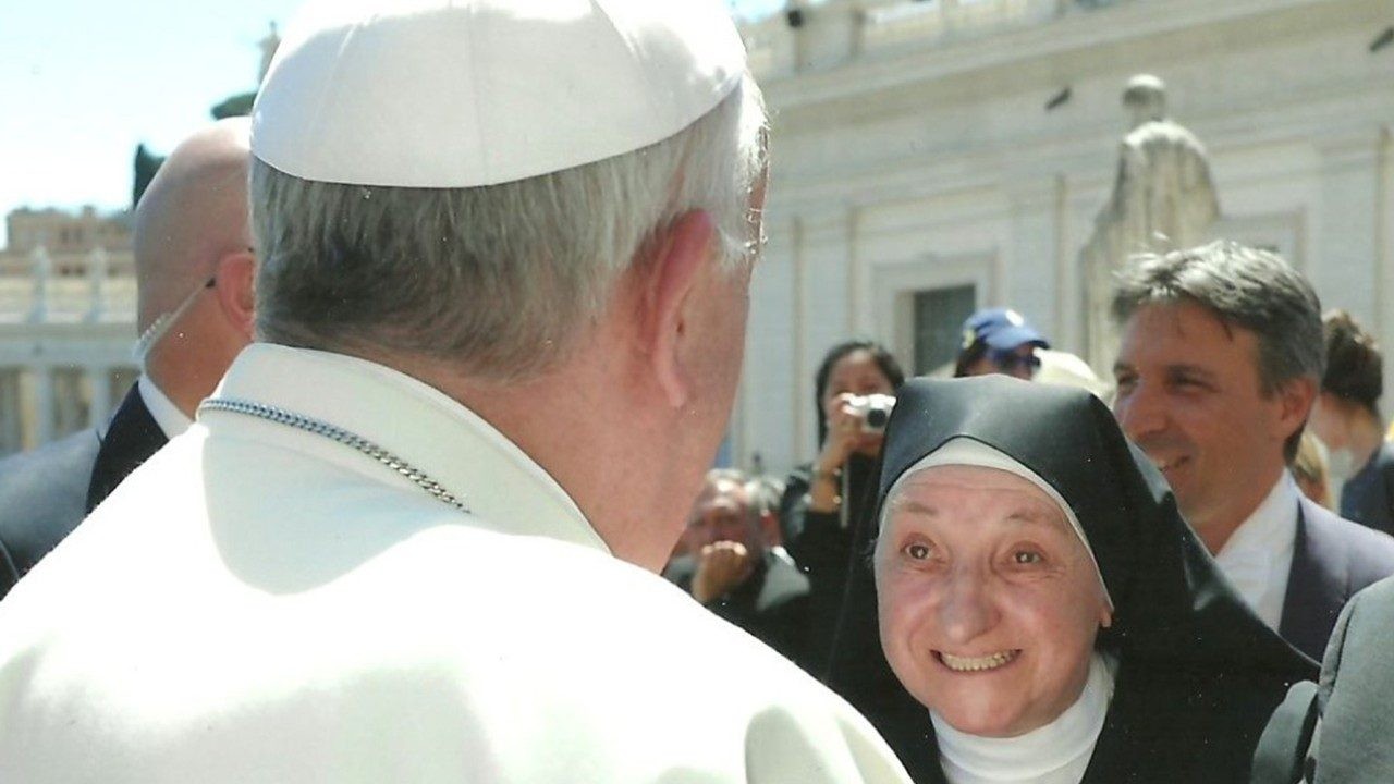 Sor Caterina recuerda al Papa Francisco como un hombre recto y cercano
