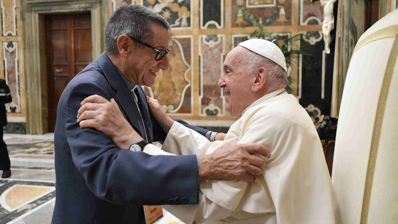 El padre Paco Blanco destaca la cercanía y sensibilidad del Papa en su ministerio