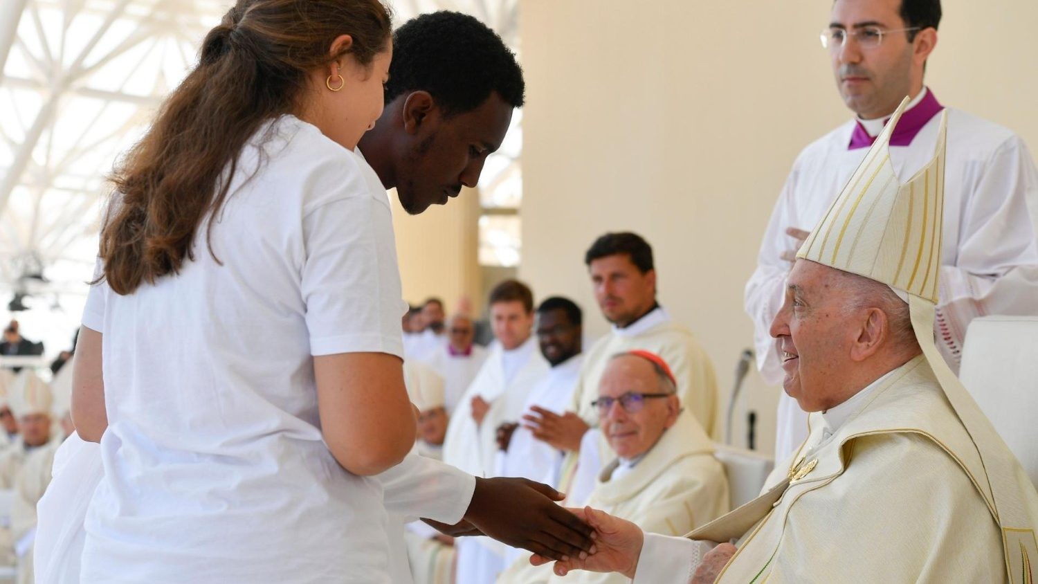 El Papa Francisco inspira a la juventud católica a vivir su fe con entusiasmo renovado