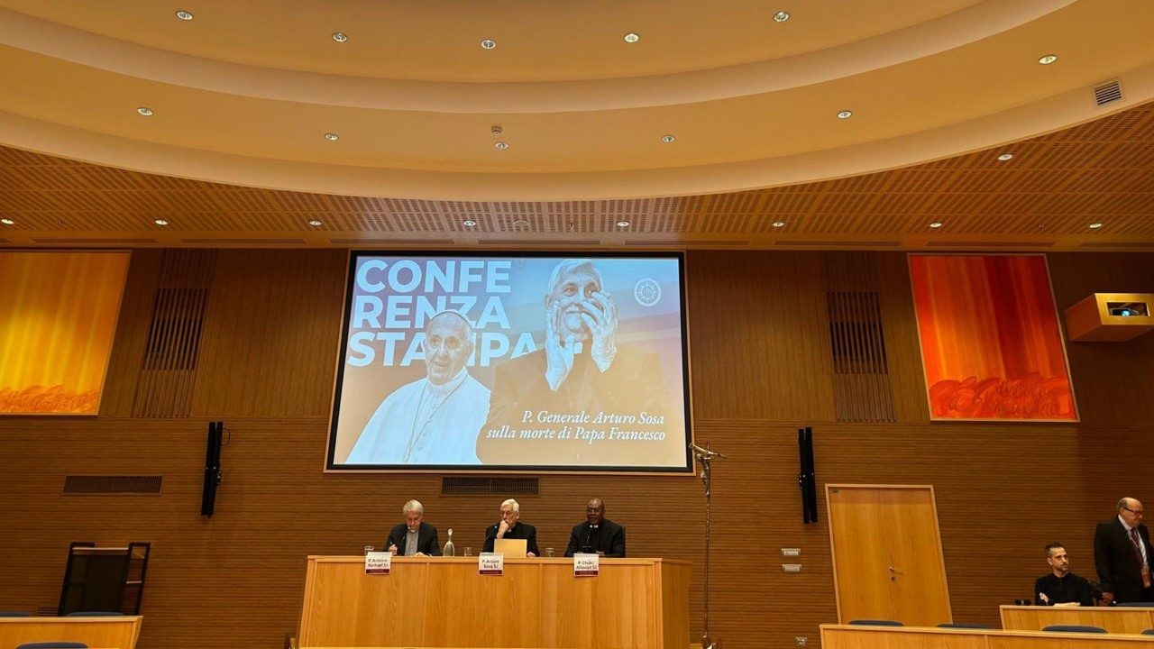 El padre Sosa destaca el compromiso del Papa Francisco con la misión de la Iglesia