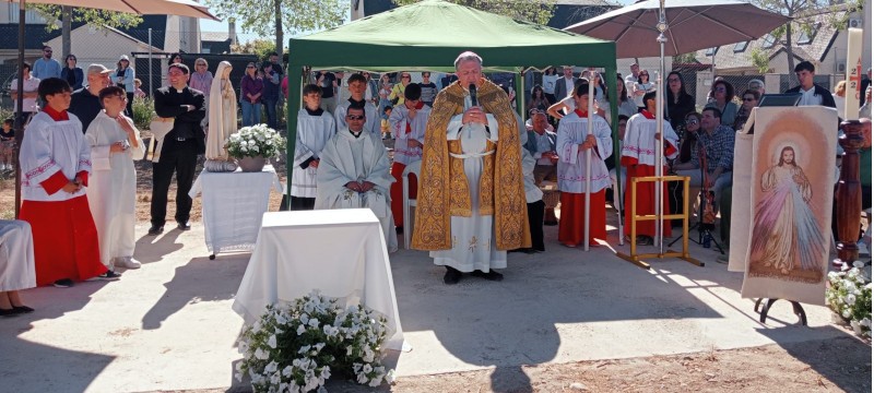 Colocan la primera piedra del templo dedicado a San Rafael Arnaiz en Aranjuez