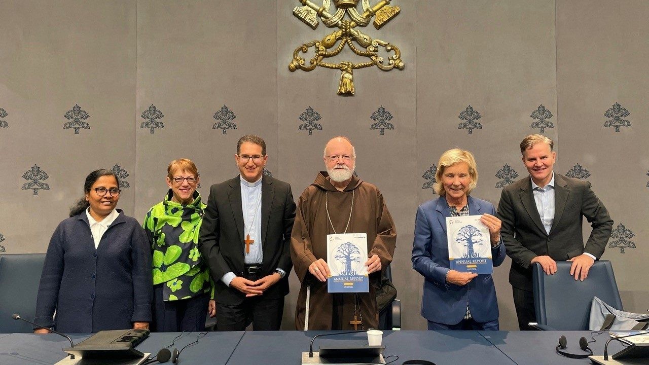 La Comisión para la Protección de Menores se une en oración en el Vaticano