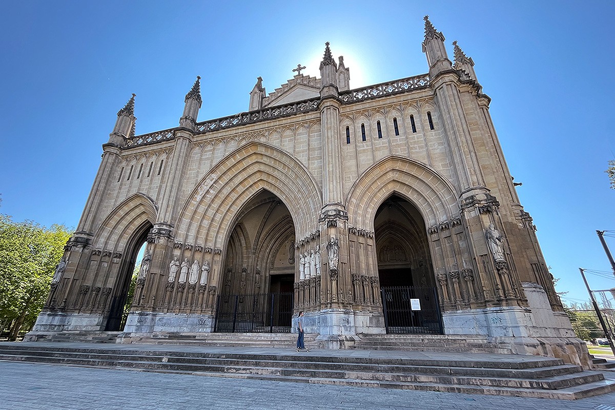 El Obispo de Vitoria convoca a adolescentes a encuentro en la Catedral Nueva