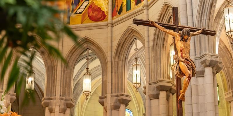 La Almudena en Madrid inicia Jueves de oración comunitaria en mayo