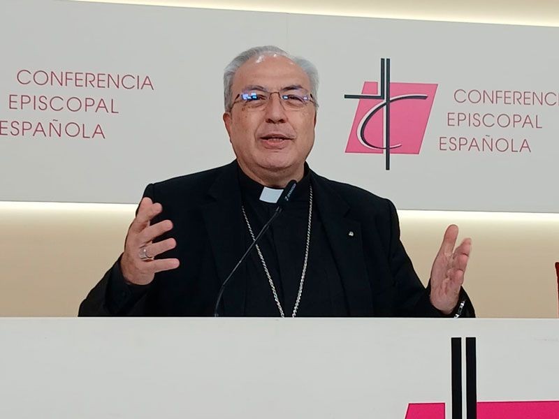 El secretario de la Conferencia Episcopal Española celebra elección de León XIV