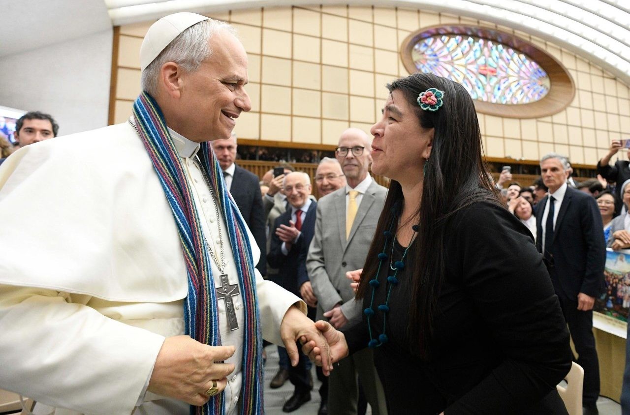 El Papa León destaca al periodismo como puente de paz en el Vaticano