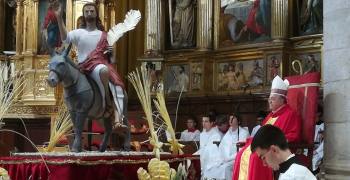 el-obispo-de-getafe-preside-el-domingo-de-ramos-inicio-de-la-semana-santa